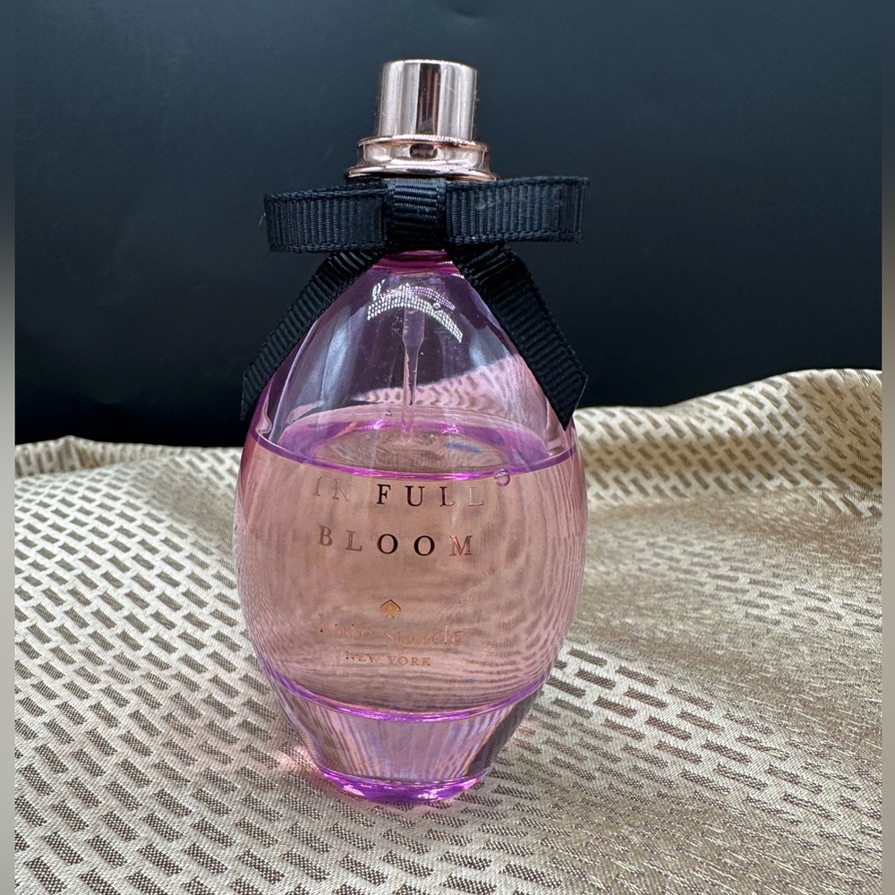 Kate Spade In Full Bloom perfume